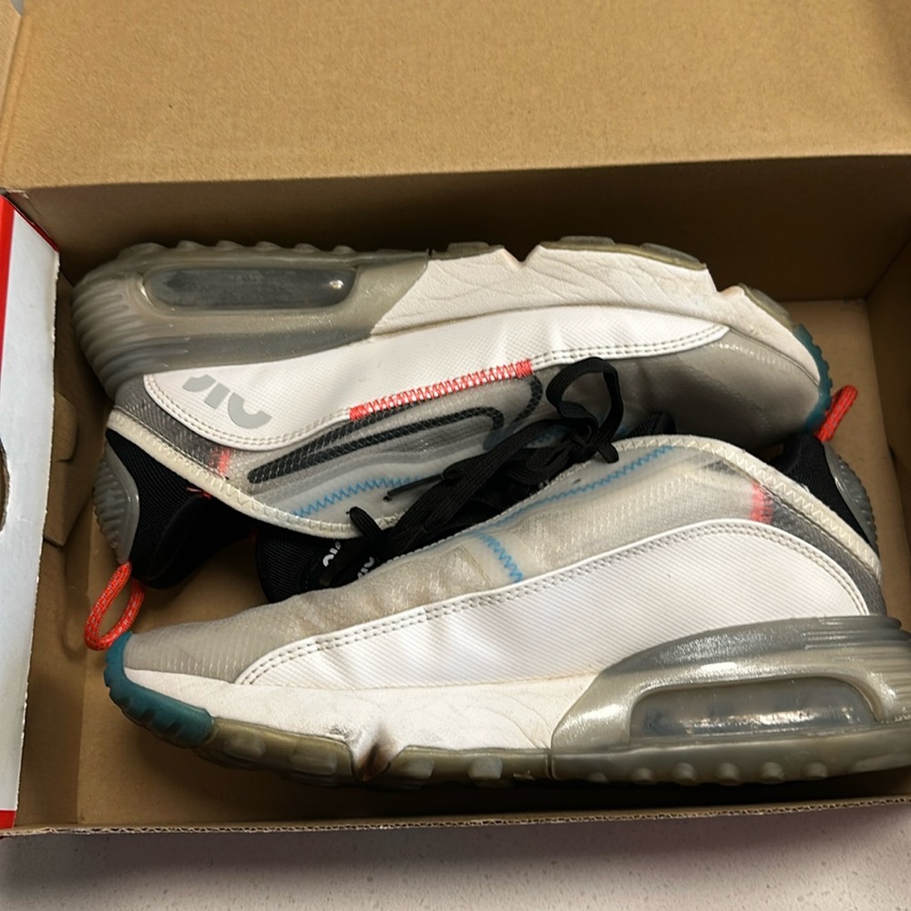 Nike air max 2090 used